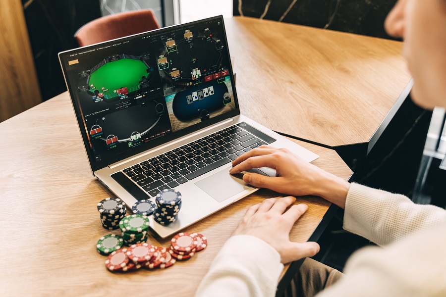 Top 5 Gambling Review Websites That Go Beyond Just Ratings